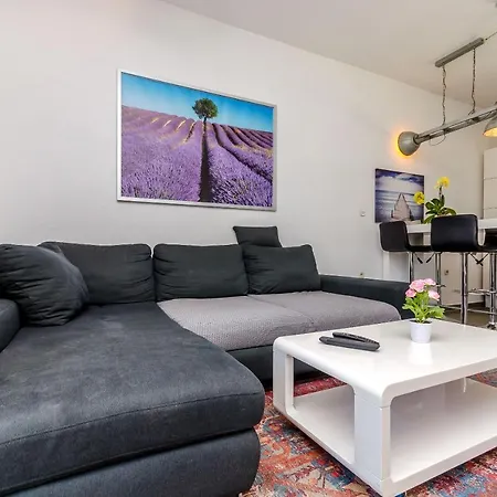 Rea Apartment Kastela